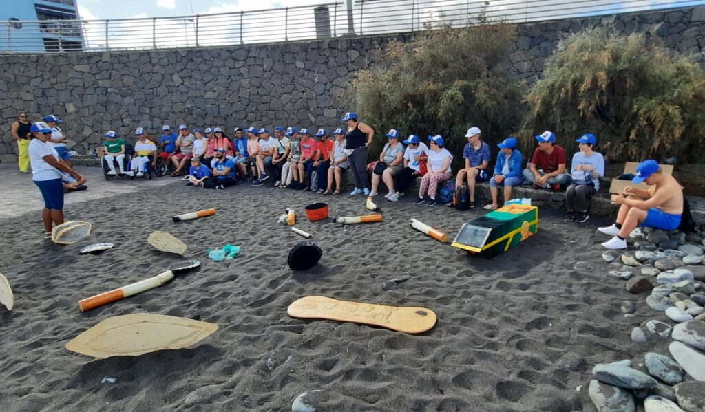 Laura Deus y Salvador Viera, miembros del equipo del Centro Ocupacional de Arucas
