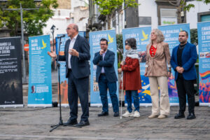 Arucas celebró jornada '50 años de España y Canarias en libertad' con la participación de jóvenes estudiantes del municipio