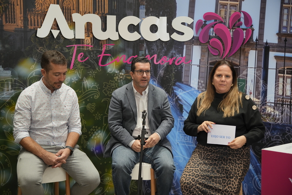 Arucas lanza la campaña educativa ‘Elijo Ser Yo’ en prevención de las adicciones Momento de la rueda de prensa de la campaña Elijo Ser Yo