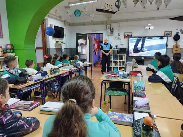 La Policía Local de Las Palmas de Gran Canaria realizó en 2025 más de 1.200 intervenciones para atender a personas en situación de vulnerabilidad La Policía Local de Las Palmas de Gran Canaria realizó en 2025 más de 1.200 intervenciones para atender a personas en situación de vulnerabilidad