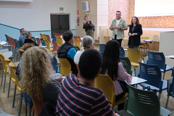 Bienestar Social de Canarias reúne a medio centenar de entidades de Fuerteventura en torno a las nuevas bases del IRPF Bienestar Social de Canarias reúne a medio centenar de entidades de Fuerteventura en torno a las nuevas bases del IRPF