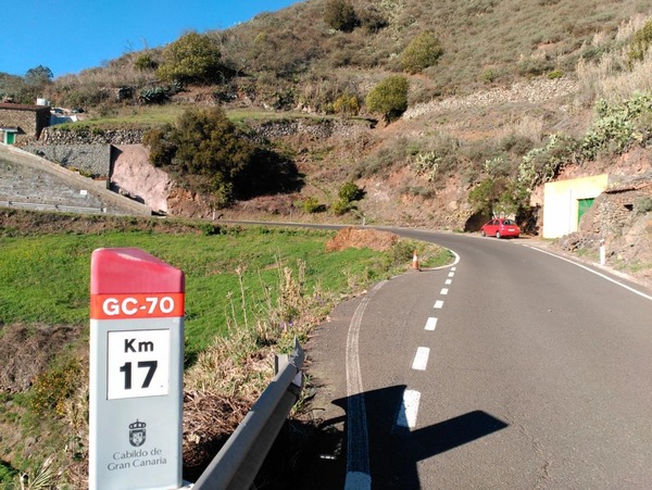 El Cabildo de Gran Canaria invierte 240.000 euros en un muro de contención en la carretera GC-70 en Guía El Cabildo de Gran Canaria invierte 240.000 euros en un muro de contención en la carretera GC-70 en Guía