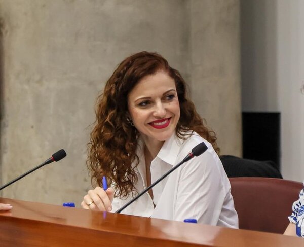 Canarias fija los requisitos del complemento para pensiones no contributivas de 400 euros Elisabet Santana