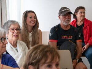 Bienestar Social impulsa Influsenior para acercar a 200 mayores de Canarias a las redes sociales