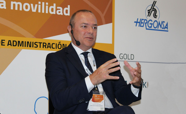 Augusto Hidalgo: “Cada kilómetro de túnel de carretera que se construye en Gran Canaria nos cuesta mantenerlo más que uno del AVE” El vicepresidente primero del Cabildo de Gran Canaria, Augusto Hidalgo, durante su intervención