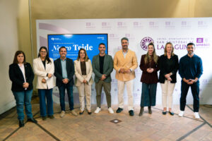 Imagen de grupo tras la presentación