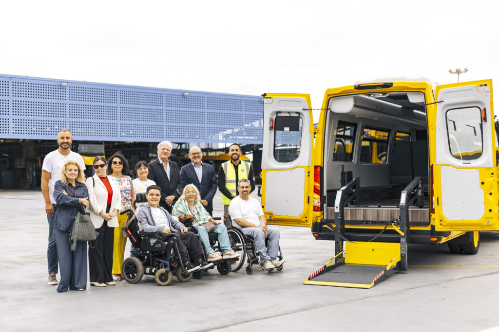 Guaguas Municipales refuerza su compromiso con una movilidad más accesible e inclusiva Guaguas Municipales comparte su compromiso con la accesibilidad y la inclusión
