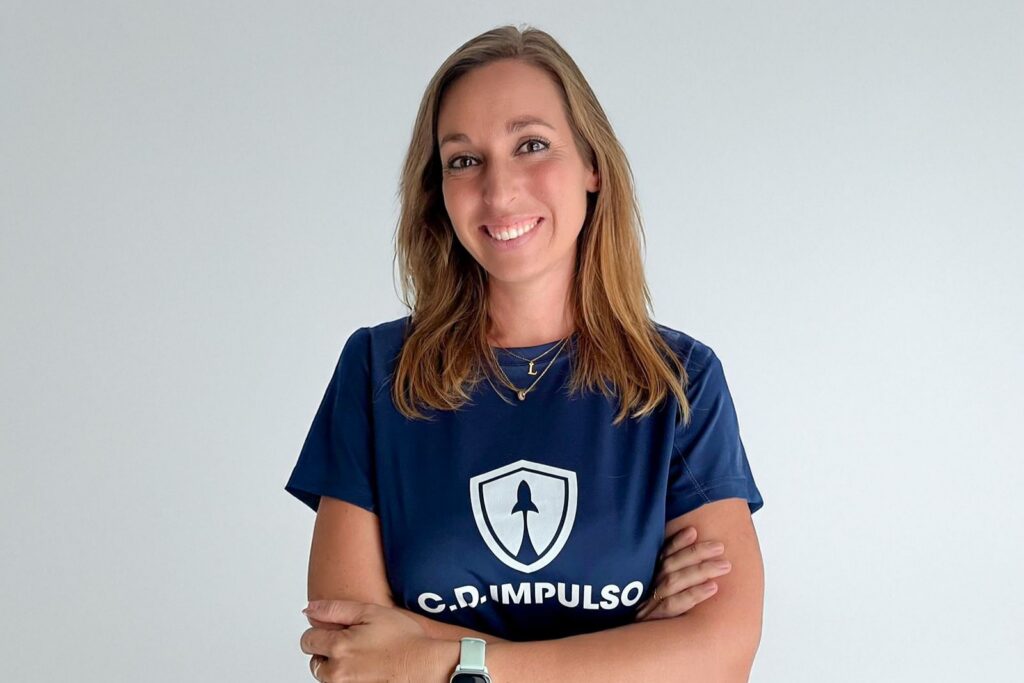 Sara Raya, entrenadora de Hockey en silla de ruedas eléctrica del Club Deportivo Impulso