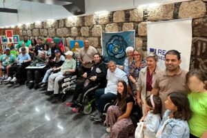 Vesna González, artista y profesora del taller de arte de la Unidad de Lesionados Medulares del Hospital Insular