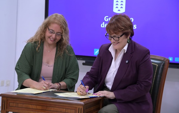 Canarias y la Plataforma del Tercer Sector firman una alianza para reforzar las políticas sociales Firma acuerdo Tercer Sector
