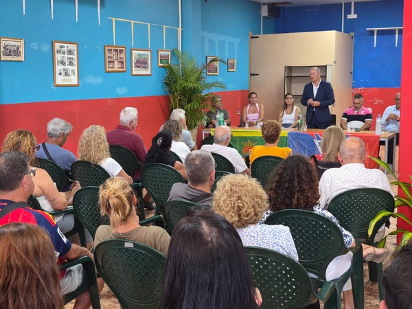 La sede de la Sociedad Deportiva de Sardina ya es accesible para las personas con discapacidad Entrada accesible de la sede de la Sociedad Deportiva de Sardina tras la eliminación de barreras arquitectónicas