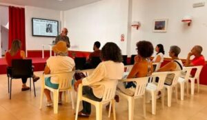 La Aldea de San Nicolás reivindica la memoria y la diversidad en una jornada por el Orgullo