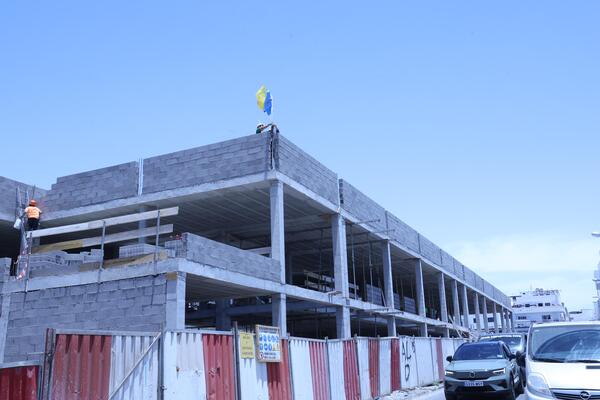 Cáritas avanza en la construcción de su Centro de Atención Integral en Altavista tras finalizar la estructura del edificio Visita obra Centro de Atención Integral de Cáritas