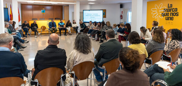 Santa Lucía refuerza la prevención del absentismo escolar con nuevos protocolos de actuación en los centros educativos Momento de la presentación