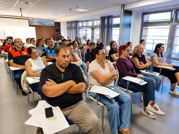 Santa Lucía refuerza la preparación de los Servicios Sociales para responder con mayor eficacia a las emergencias Santa Lucía refuerza la preparación de los Servicios Sociales para responder con mayor eficacia a las emergencias