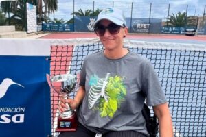 Mar Díaz, campeona de Gran Canaria de tenis en silla de ruedas