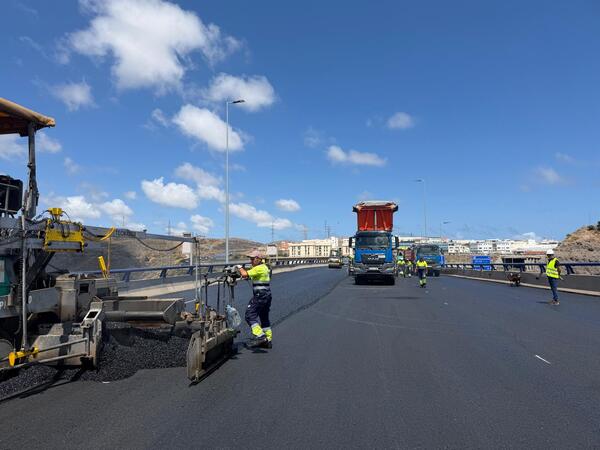 El Cabildo culmina la impermeabilización del Guiniguada y abre al completo la Circunvalación de la capital grancanaria Impermeabilización del Guiniguada en la Circunvalación de Las Palmas de Gran Canaria