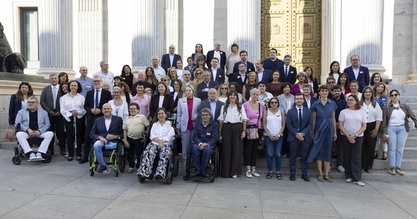 COCEMFE celebra la reforma de las leyes de discapacidad y autonomía personal y reclama recursos para hacer efectivos los nuevos derechos reforma de las leyes de discapacidad y dependencia