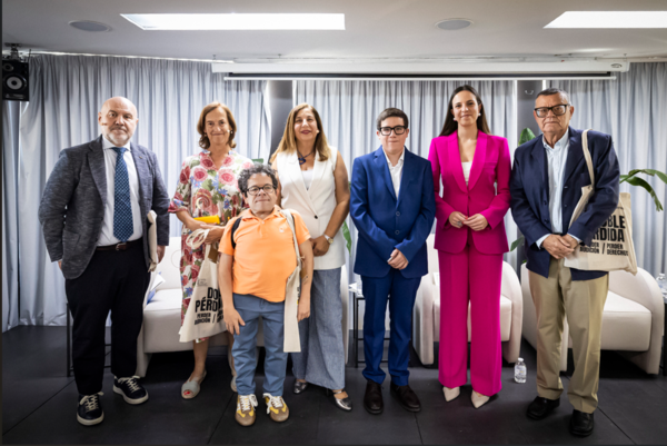 FIAPAS reclama que los audífonos dejen de tener límite de edad en la sanidad pública prestación de audífonos del Sistema Nacional de Salud