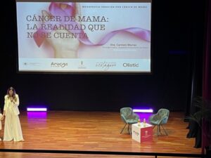 Arucas aborda la menopausia desde la salud, la igualdad y el bienestar de las mujeres 5 Carmen Murias aborda la menopausia y el cáncer de mama en la jornada sobre menopausia en Arucas
