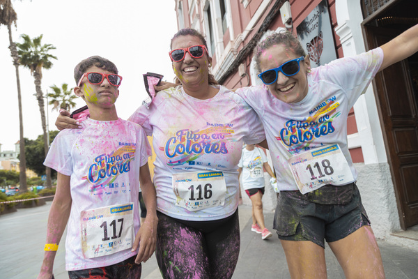 Rainbow Family Gran Canaria llenará de color el Gran Canaria Arena para apoyar a Pequeño Valiente Rainbow Family Gran Canaria 2026, carrera solidaria con polvos de colores a favor de Pequeño Valiente