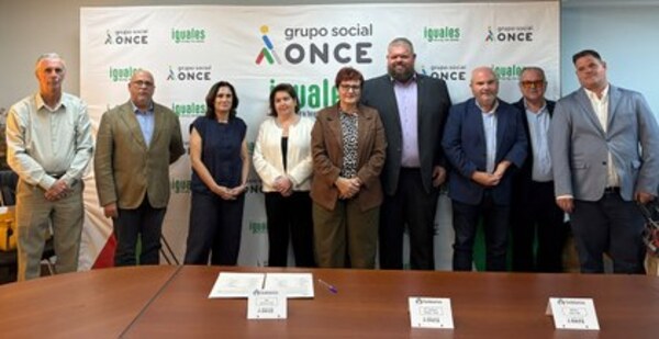 Los Premios Solidarios ONCE Canarias 2026 reconocen cinco iniciativas comprometidas con la inclusión social Fotografía de grupo del jurado de los Premios Solidarios ONCE Canarias 2026, encargado de seleccionar a las cinco personas, entidades e iniciativas galardonadas.